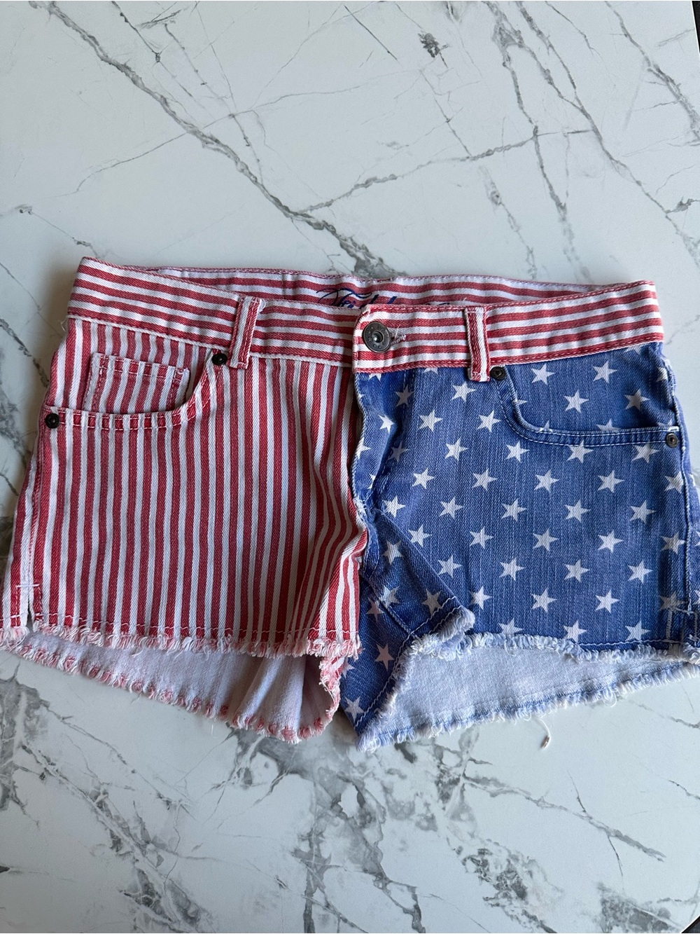 Fishbone shorts